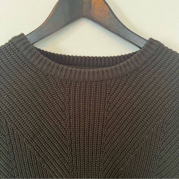 H&M Black Chunky Cable Knit Crewneck Pullover Sweater - Picture 6 of 6